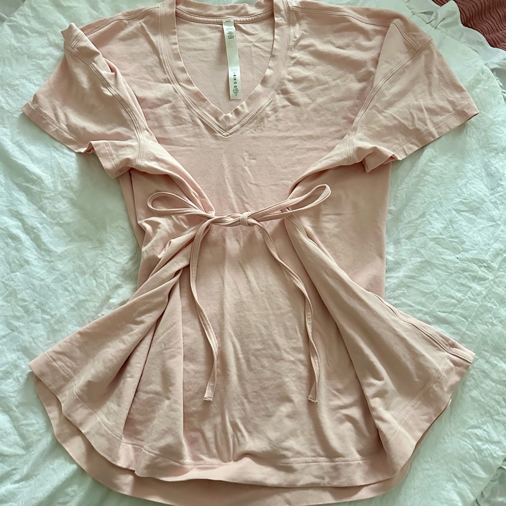 Lululemon front / back tie tee